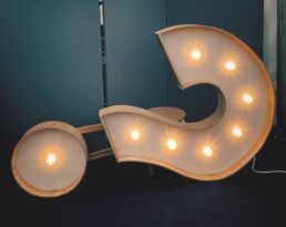 PR Surveys - question mark light